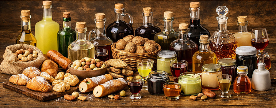 Tradicionalni italijanski likeri, aromatični napici i specijalna pića proizvedeni prema autentičnim regionalnim recepturama različitih područja Italije.